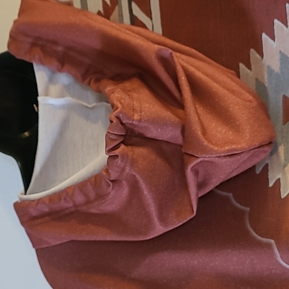 - Southwest NWOT Tribal  Golden Rust Lightweight Hoodie - Picture 5 of 8